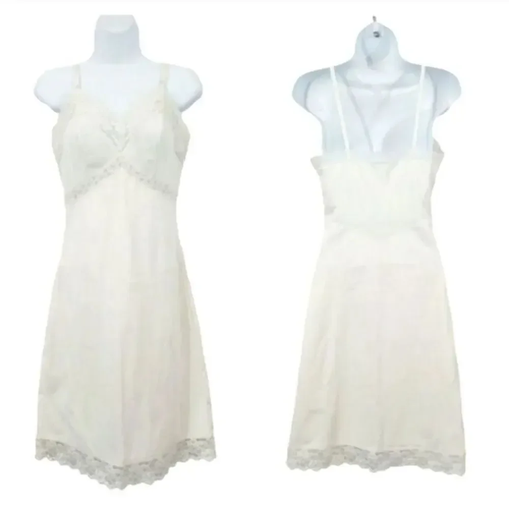 Vintage 60's Penneys Gaymode Ivory Woven Satin and Lace Slip Size 34 Avg/Small - Picture 11 of 11